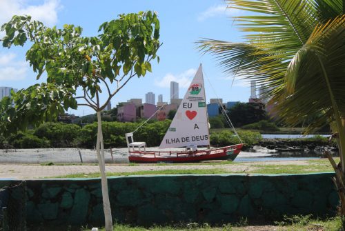 Artisanal Fishing Under Debate: Sustainability and Food Sovereignty